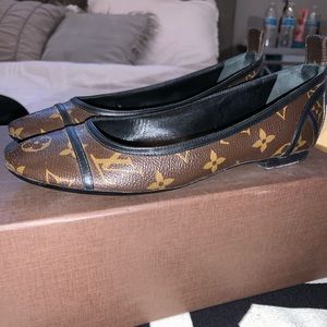 Louis Vuitton FLATS